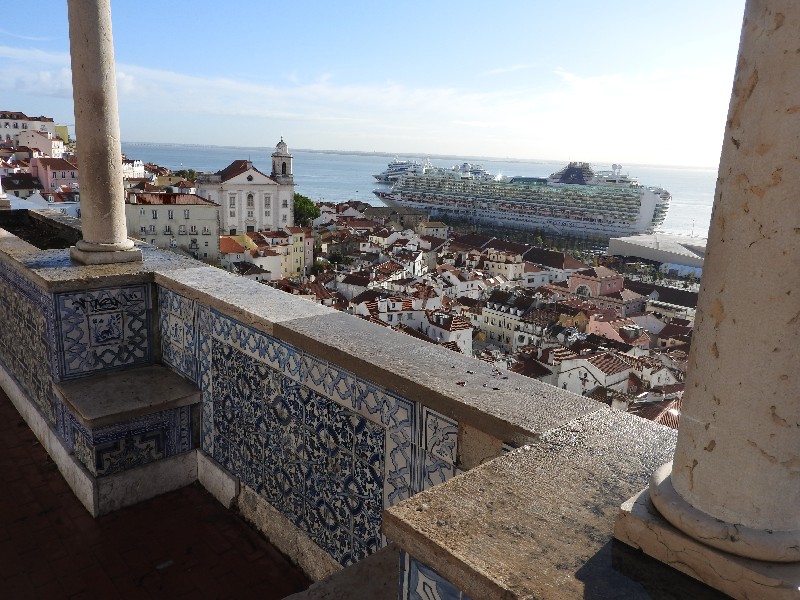 25 LISBONA Miradouro De Santa Luzia